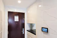 Nala by TwoSpaces 2Br at Skyhouse Apartment Hotel di Cisauk