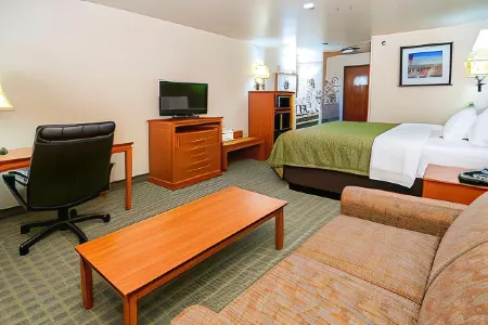 Quality Inn Alpine Отели в г. Алпайн