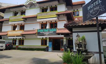 New Bali Indah Hotel Bandung