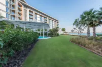 Contemporary and Spacious 2 Br in Bluewaters Island 藍水島住宿飯店