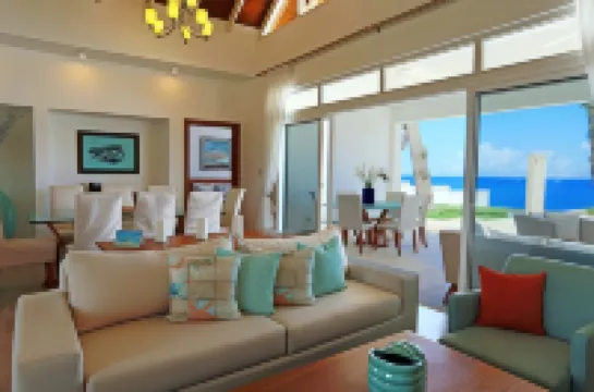 Ocean Village Deluxe