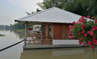 River Marina Resort