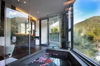 Shuian Lakeside Hotel - Romantic
