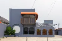 RedDoorz Plus Syariah Near Mall Boemi Kedaton Lampung Hotels in Kedaton