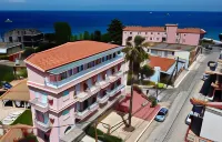 Anemos Studios & Apartments