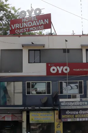 Hotel Vrundavan Отели рядом с достопримечательностью «GH 7 & Press Circle»