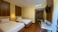Amazing Beach Resort Palu Hôtels à : Ulujadi