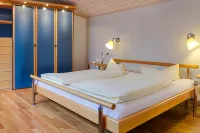 Seehotel Luisenhof Hotels in Vierlinden