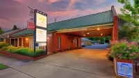 Elms Motor Inn