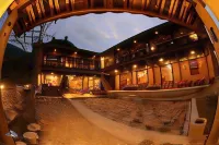 Dinh Da H'Mong - Karsterly Rock Lodge Hotels in Pa Vi