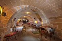 Hotel Akropolis - Museum Hotel - breakfast