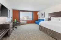 Holiday Inn Express & Suites Chicago O'Hare Airport Hotels in Des Plaines
