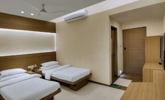 Pearl Hotel & Banquets Ahmedabad