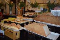 Vivanta Colombo, Airport Garden - breakfast