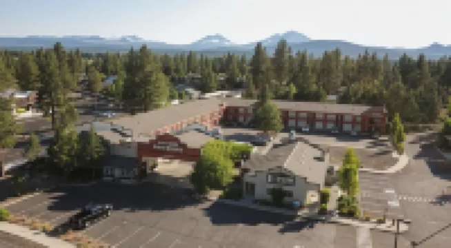 Sisters Inn & Suites