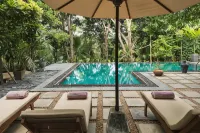 Rosyth Estate House - Pools