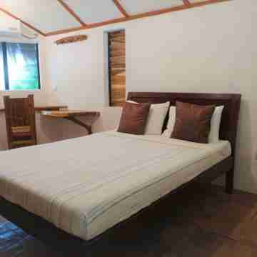 Villa Marmarine Beach Resort & Restaurant Rooms