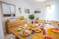 Il Gallo Con Gli Stivali - breakfast