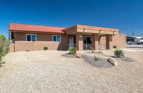Brand New Luxury Vacation Rental close to the Lake!!!