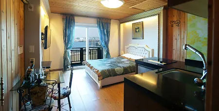 El Roman Pension