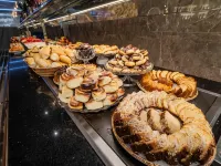 Hotel Mega Polo Hotels near Pari