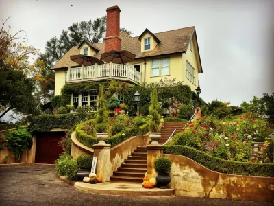 The Inn on Knowles Hill Bed & Breakfast Hotel فنادق في East Sonora