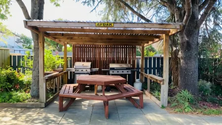 阿爾法汽車旅館