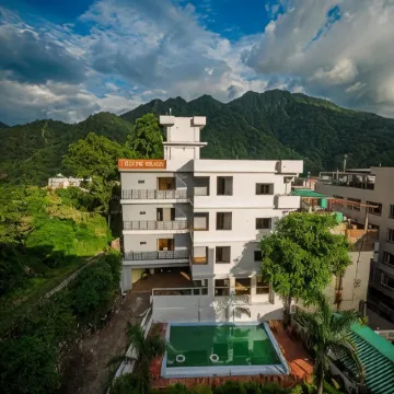 Hotel Rishikesh Grand by Kool Stays
