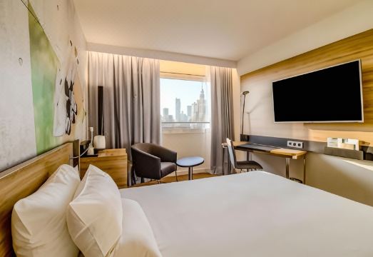 2. 노보텔 바르샤바..