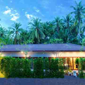 Amantra Homestay & Village Hotel Exterior