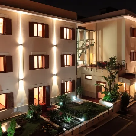 Hotel Diana