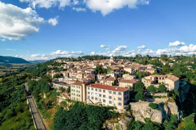 Le Nesk Ventoux - Hotel Các khách sạn ở Sault