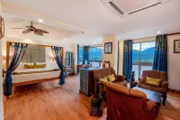 Ganga Kinare- A Riverside Boutique Resort, Rishikesh Hotels in Деградун