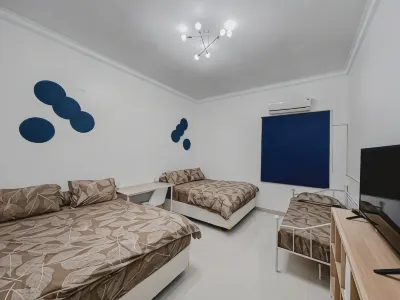 Ostic House Hotell i Suryodiningratan