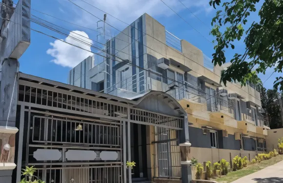 阿布爾希斯嶺酒店