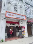 Moustachz Hauze , Georgetown