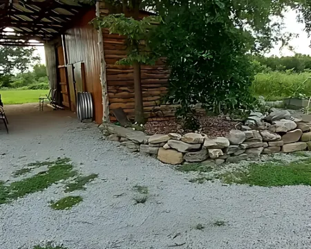 Bunkhouse with AC at B Berry Farms & Co in Elkland, Mo Hotels in Webster County