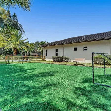 Villa Wpool Mini-Golf Firepits
