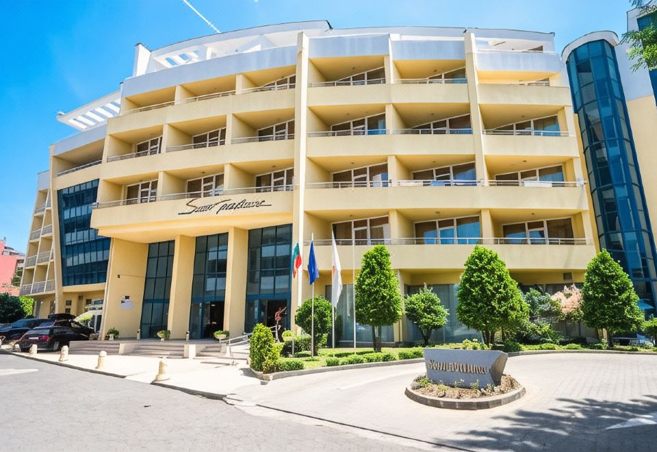 hotel overview picture
