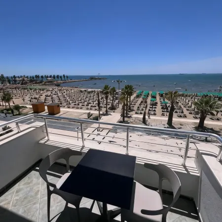 Wave Beachfront Apartments