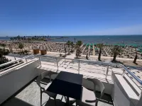 Wave Beachfront Apartments -  Appartamenti vacanze