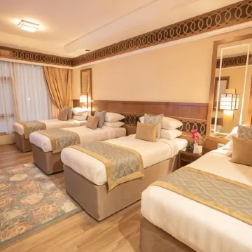 Violet Al Azizia Hotel