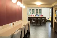 Holiday Inn Express HICKORY-HICKORY MART by IHG Hotels in Hickory