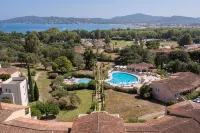 Résidence Pierre & Vacances les Parcs de Grimaud Hotels in Grimaud
