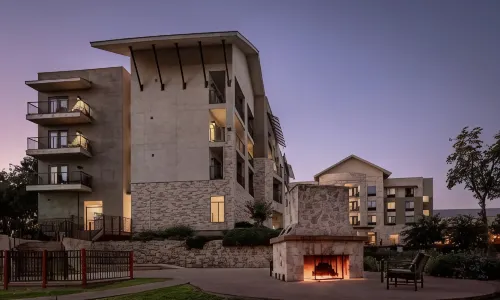 Courtyard New Braunfels River Village