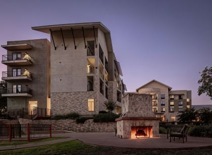 Courtyard New Braunfels River Village