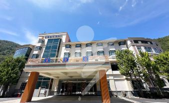 Hoya Resort Hotel Wuling