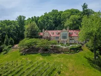 Inns at St. Albans Hotels in Meramec Township