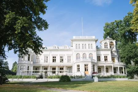 Engeltofta Sea Lodge Отели в г. Евле