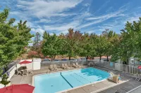 Super 8 by Wyndham Santa Rosa North